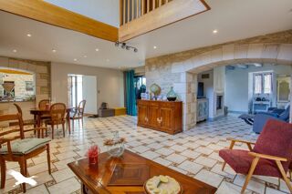  Maison � vendre 10 pi�ces 296 m�