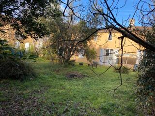  Immeuble � vendre 598 m�