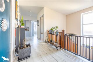  Maison  vendre 9 pices 197 m