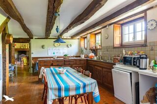  Maison  vendre 15 + pices 445 m