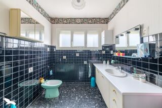  Maison  vendre 7 pices 204 m