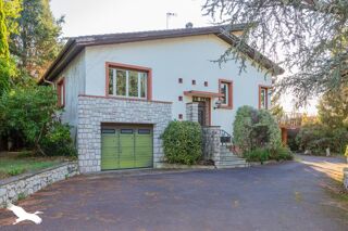  Maison  vendre 6 pices 276 m