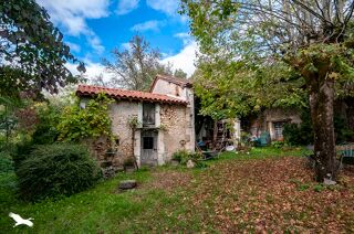  Maison  vendre 9 pices 262 m