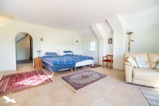  Maison  vendre 10 pices 340 m