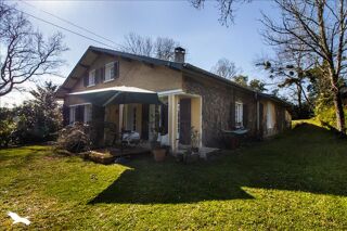  Maison  vendre 6 pices 180 m