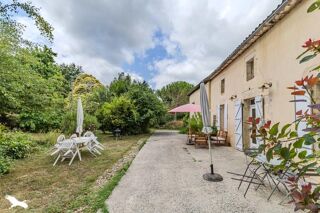  Maison  vendre 5 pices 305 m