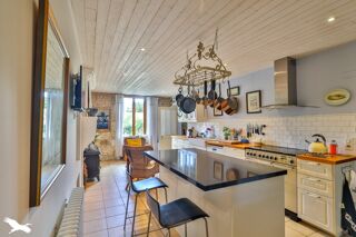  Maison  vendre 6 pices 210 m