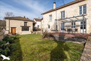  Maison  vendre 8 pices 255 m