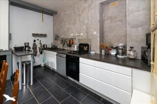  Maison  vendre 9 pices 226 m