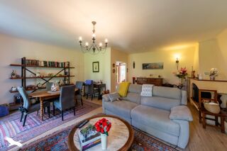  Maison  vendre 6 pices 210 m