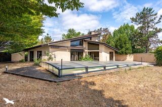  Maison  vendre 6 pices 216 m