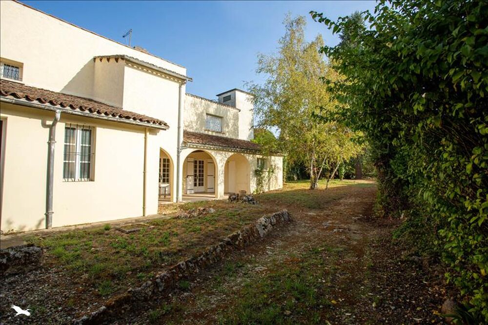 Vente Maison Maison de bourg de 8 pices principales Beguey