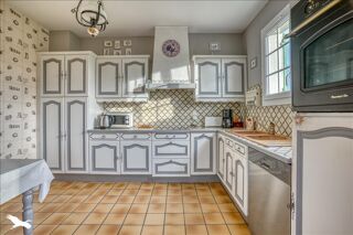  Maison  vendre 6 pices 141 m