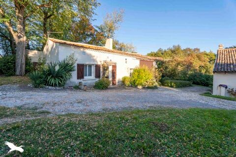   Charentaise de 8 pi�ces principales Maison - 8 pi�ce(s) - 130 m�