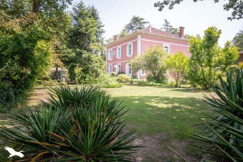   Maison de 24 pices principales Maison - 15 + pice(s) - 600 m