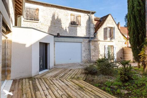   Maison de bourg de 6 pices principales Maison - 6 pice(s) - 181 m