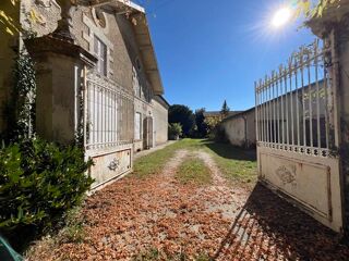  Maison  vendre 9 pices 316 m