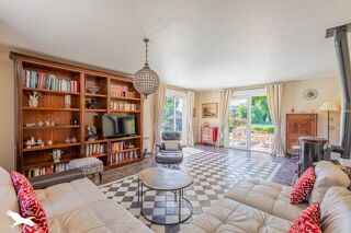  Maison  vendre 7 pices 201 m