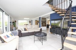  Maison  vendre 8 pices 195 m