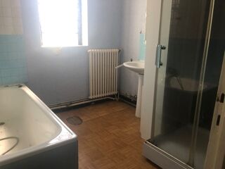  Maison  vendre 9 pices 250 m