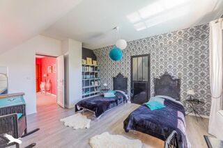  Maison  vendre 7 pices 201 m