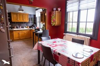  Maison  vendre 5 pices 196 m