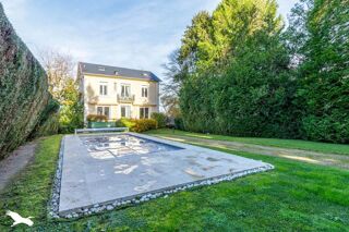  Maison  vendre 8 pices 180 m