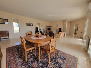  Maison  vendre 7 pices 200 m