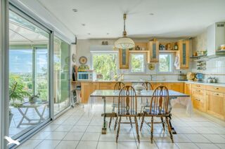  Maison  vendre 6 pices 210 m