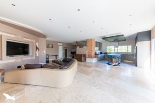  Maison  vendre 6 pices 238 m