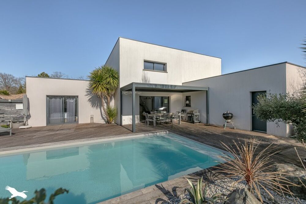  vendre  Maison Saint-Jean-d'Illac (33127)