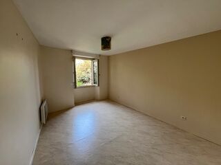  Immeuble  vendre 84 m