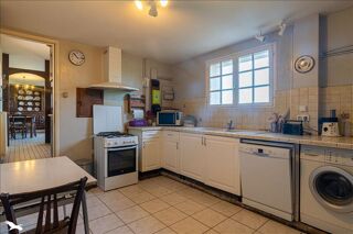  Maison  vendre 10 pices 296 m