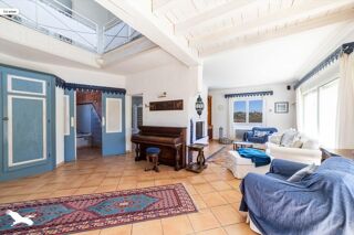  Maison  vendre 8 pices 213 m