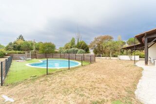  Maison  vendre 8 pices 256 m