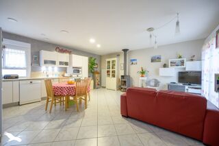  Maison  vendre 4 pices 95 m