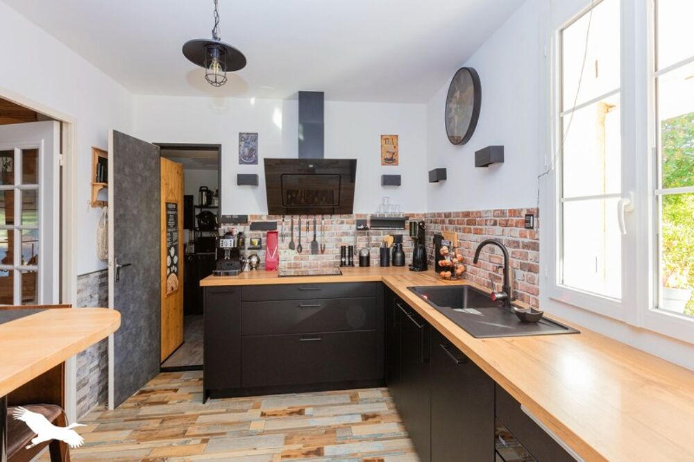 Vente Maison Traditionnelle de 7 pices principales Barran