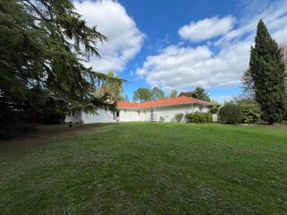  Maison � vendre 9 pi�ces 300 m�