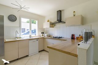  Maison  vendre 4 pices 161 m