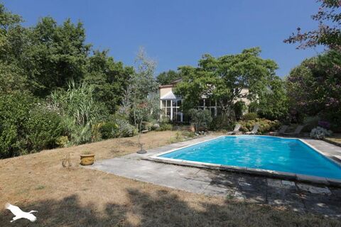   Traditionnelle de 8 pices principales Maison - 8 pice(s) - 185 m