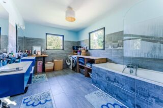  Maison  vendre 6 pices 243 m