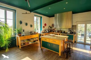  Maison � vendre 12 pi�ces 714 m�