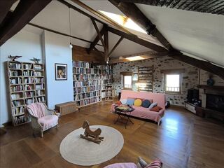  Maison  vendre 7 pices 230 m