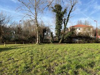  Terrain  vendre 698 m