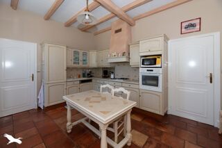  Maison  vendre 8 pices 231 m