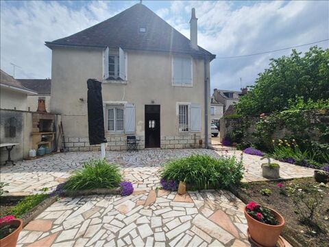 Maison de bourg de 8 pièces principales 98550 Chtillon-sur-Indre (36700)