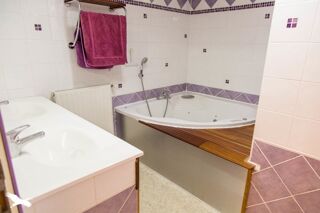  Maison  vendre 8 pices 260 m