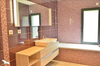  Maison  vendre 6 pices 180 m