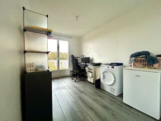  Appartement  vendre 4 pices 77 m