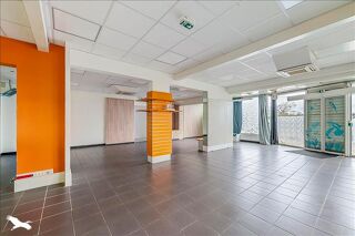  Immeuble  vendre 293 m